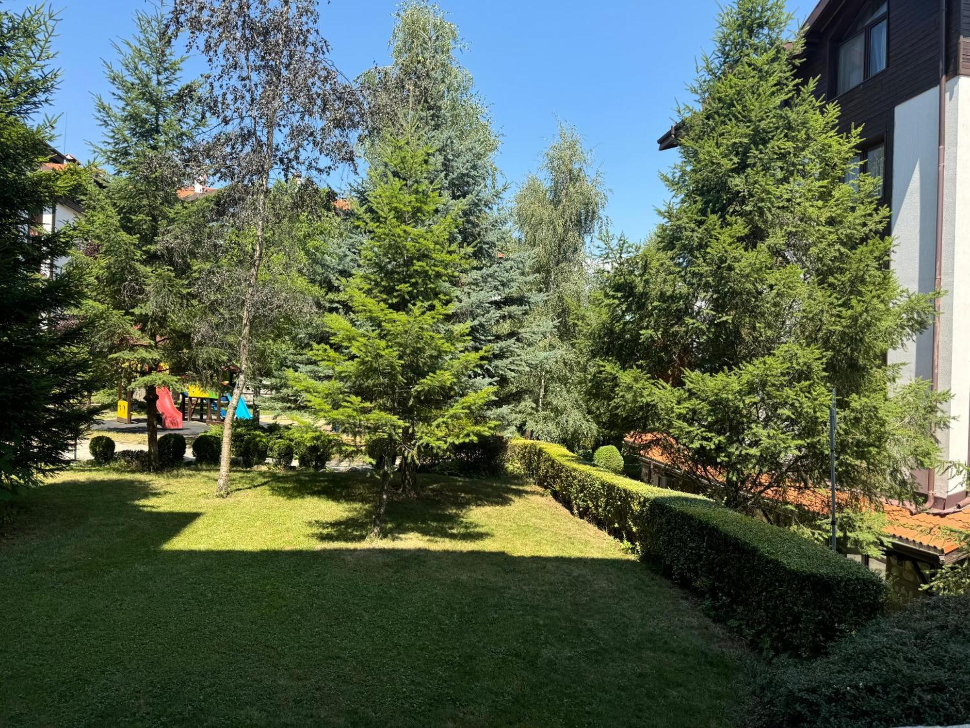 2-Bedroom, 2-Bathroom With Fireplace And Garden At Winslow Infinity Bansko Eksteriør billede