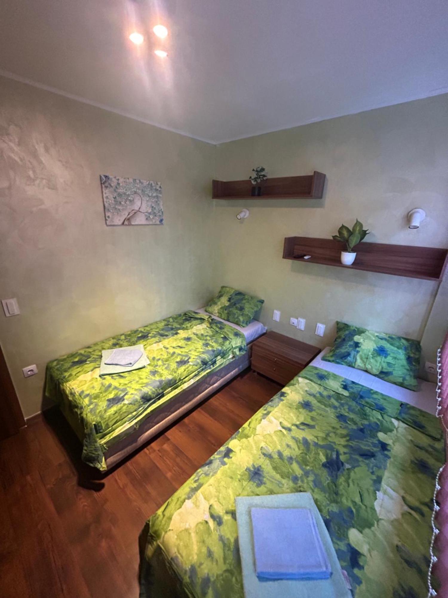 2-Bedroom, 2-Bathroom With Fireplace And Garden At Winslow Infinity Bansko Eksteriør billede